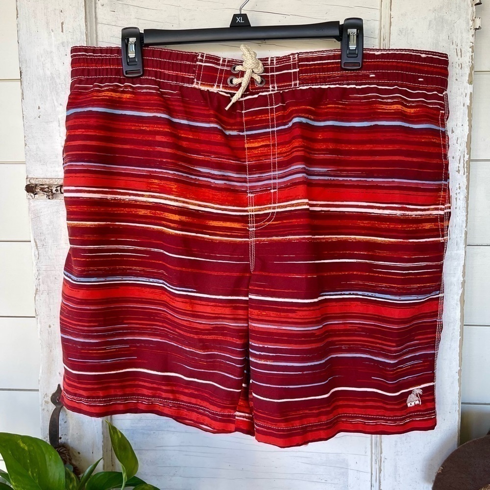 CARIBBEAN JOE,MENS SWIM TRUNKS, BEACHWEAR WITH DRAWSTRING. 100% POLYESTER.SIZE M